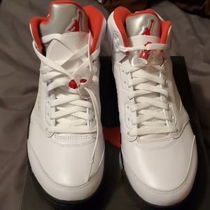 Air Jordan Retro 5